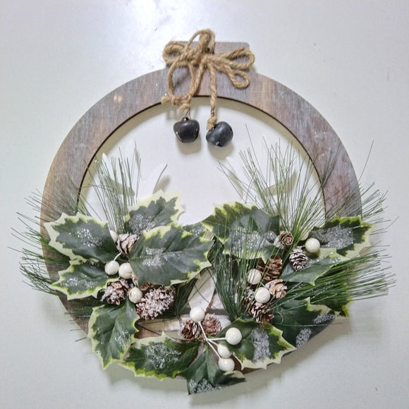 Weihnachtshänger aus Holz mit Elchkopf und Deko / Decoración navideña