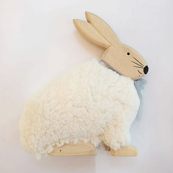 Deko-Figur Holzhase mit Wolle
