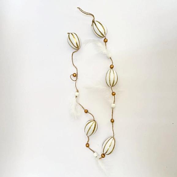 Girlande weiße Eier mit goldenen Streifen